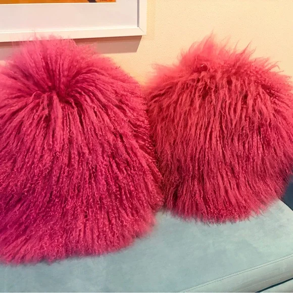 Z Gallerie Mongolian fur Fuchsia Fluffy round Accent Pillows - Picture 1 of 7